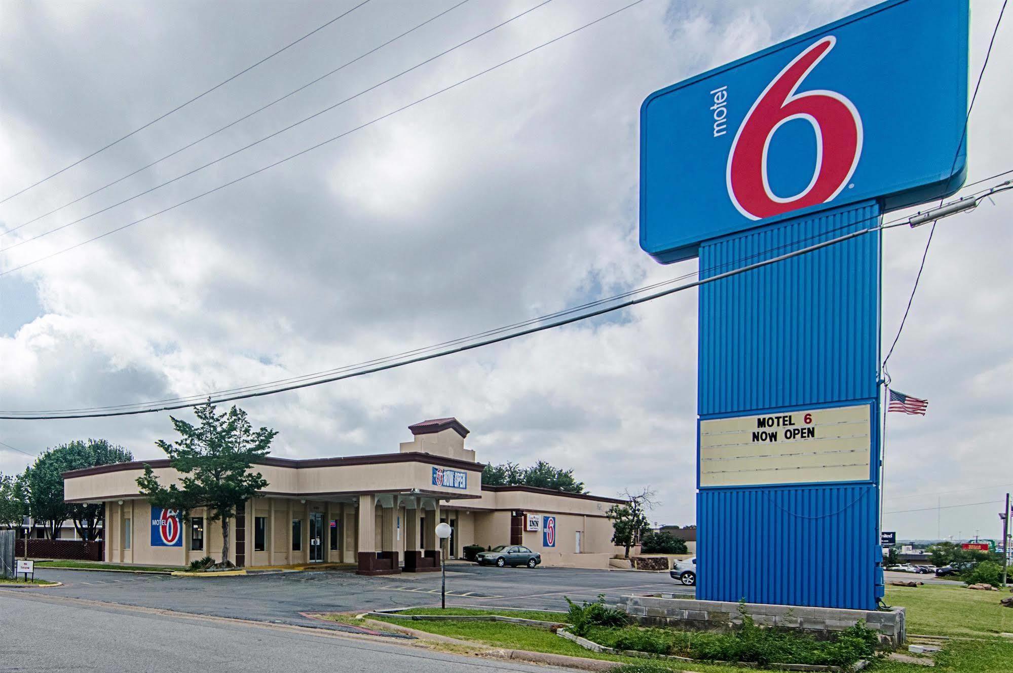 Motel 6 Sherman, Tx Екстериор снимка